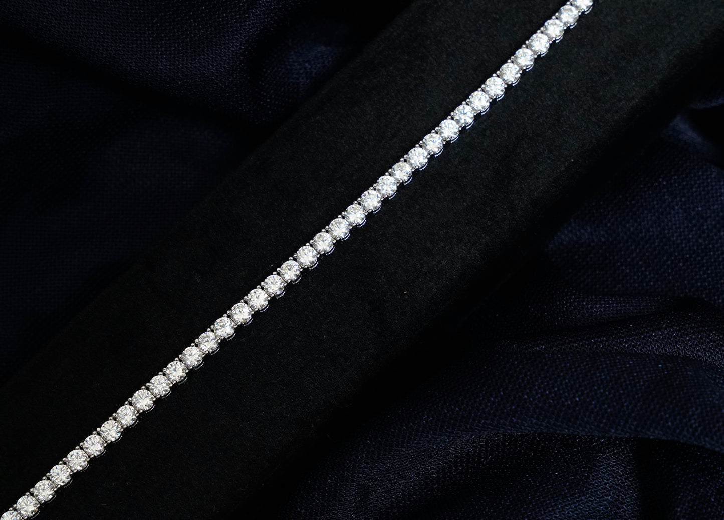 Silvari Tennis Bracelet