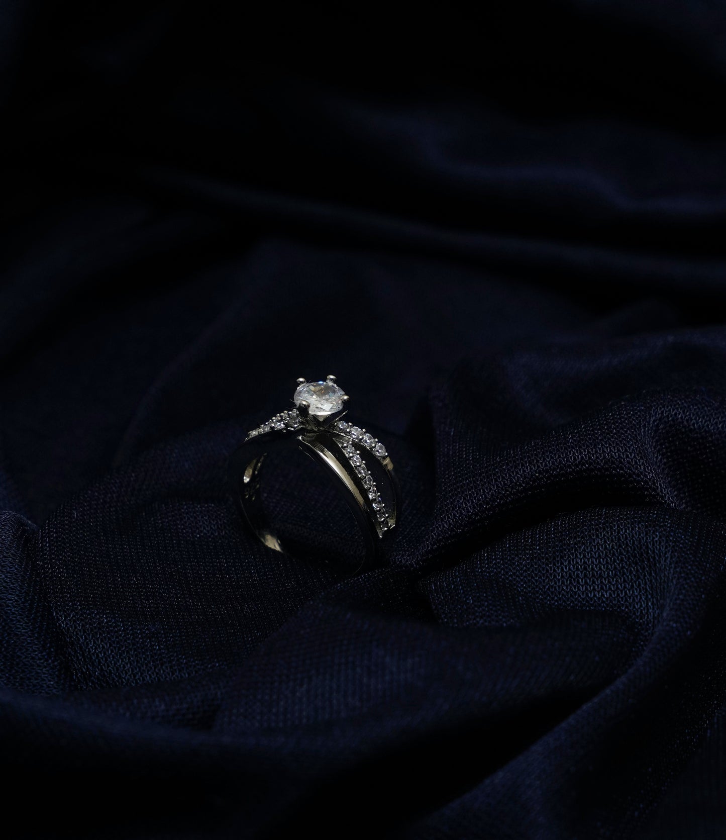 Lustre Radiance Crown Ring