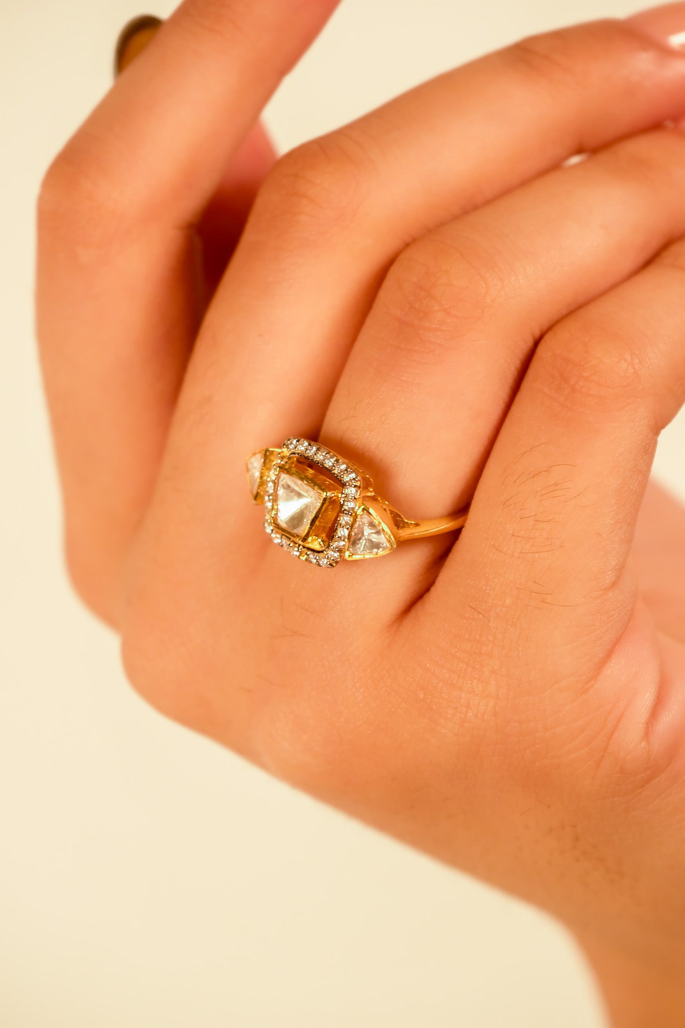 Ruva Geometric Cluster Ring