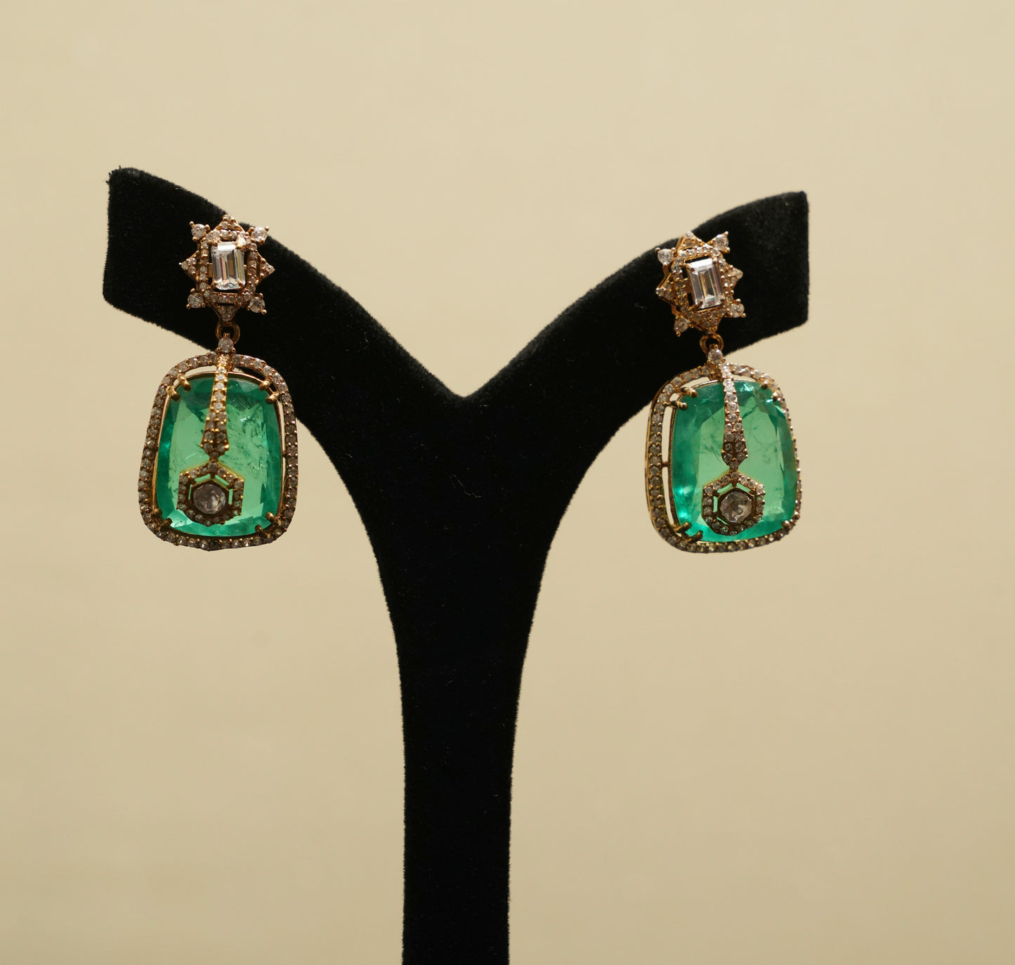 Emerald Royale Polished Necklace & Earring Set