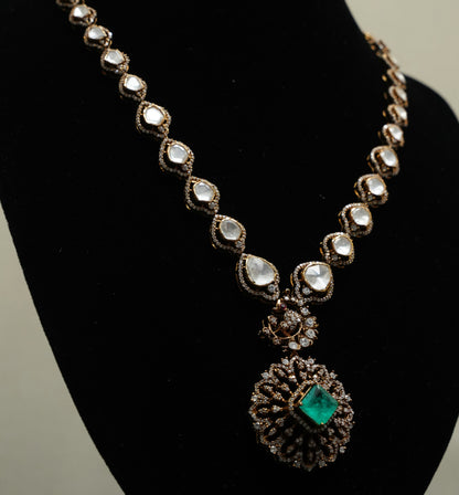 Regalia Emerald Pendant Set