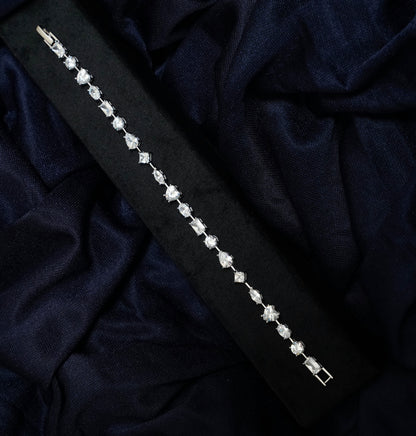 Eterna Shine Tennis Bracelet