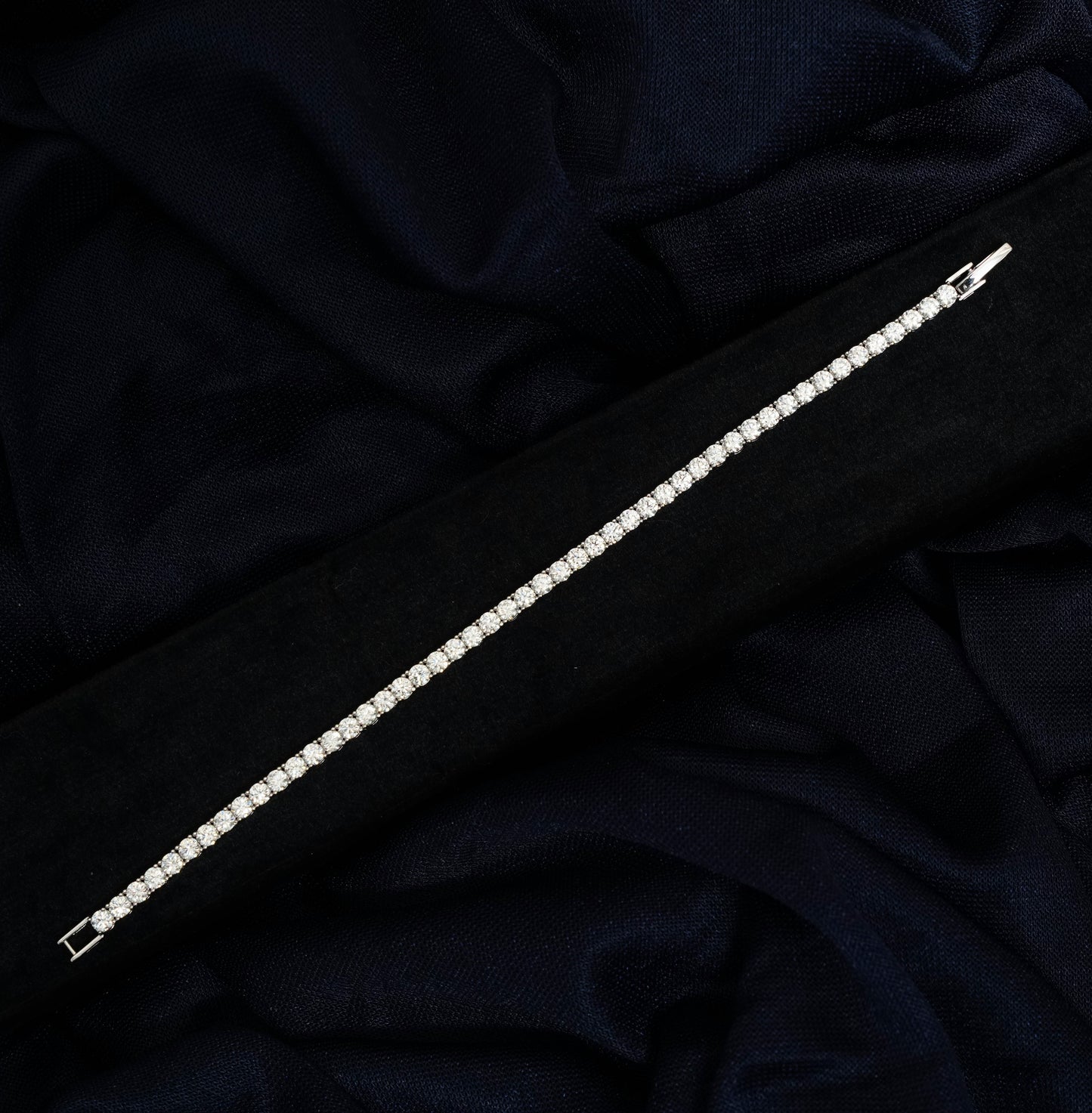 Silvari Tennis Bracelet