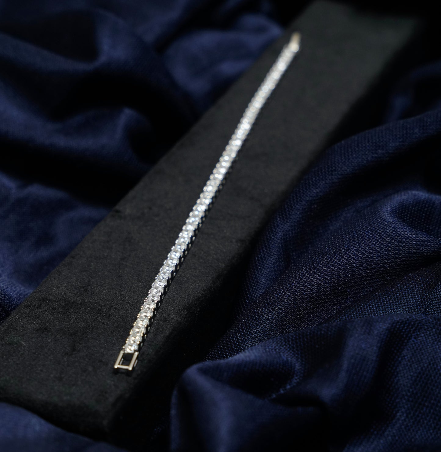 Silvari Tennis Bracelet