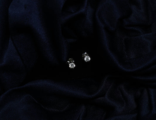 Aarohi Solitaire Studs