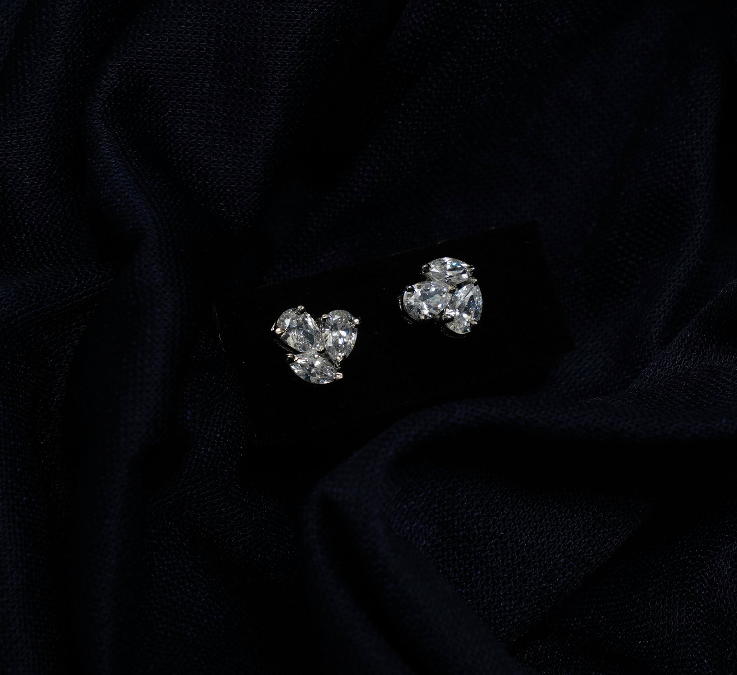 terna Cluster Earrings