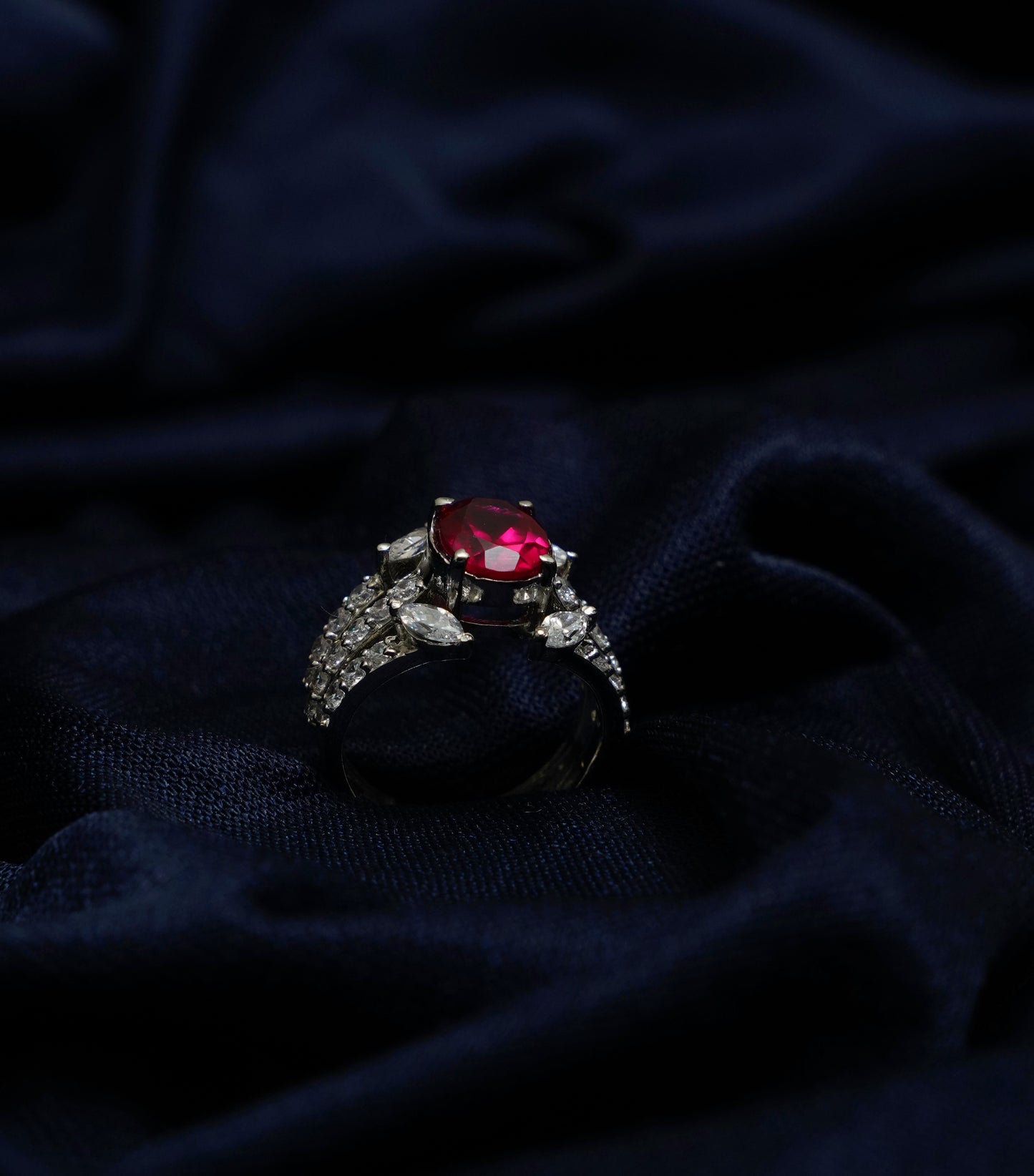 Crimson Majesty Ring