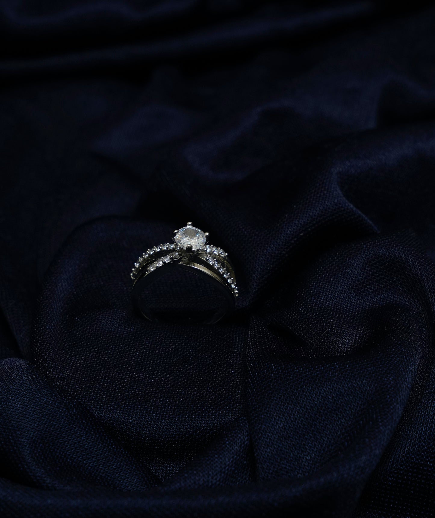 Lustre Radiance Crown Ring