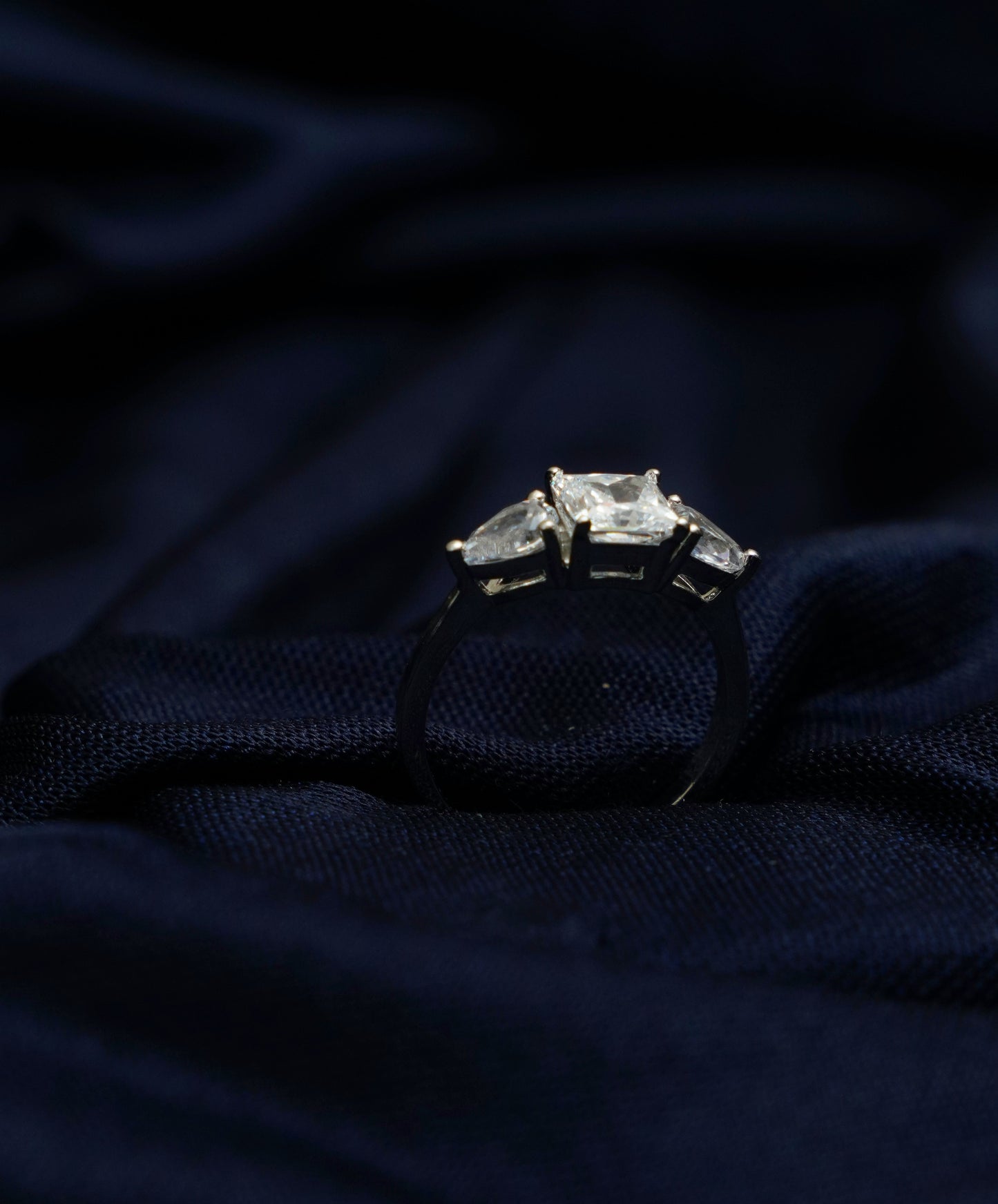 Tranquil Crown Ring