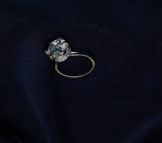 Majestic Solitaire Ring