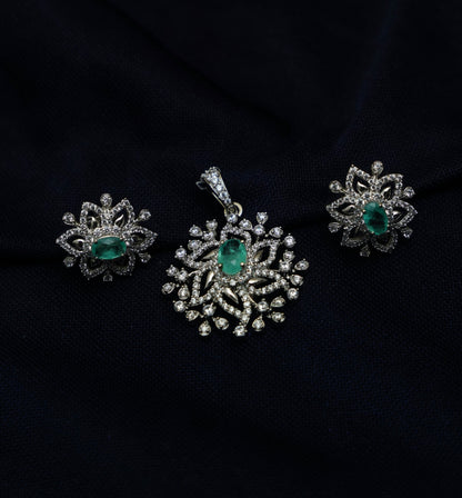 Verdant Green Blossom Pendant Set