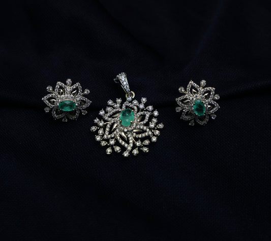 Verdant Green Blossom Pendant Set