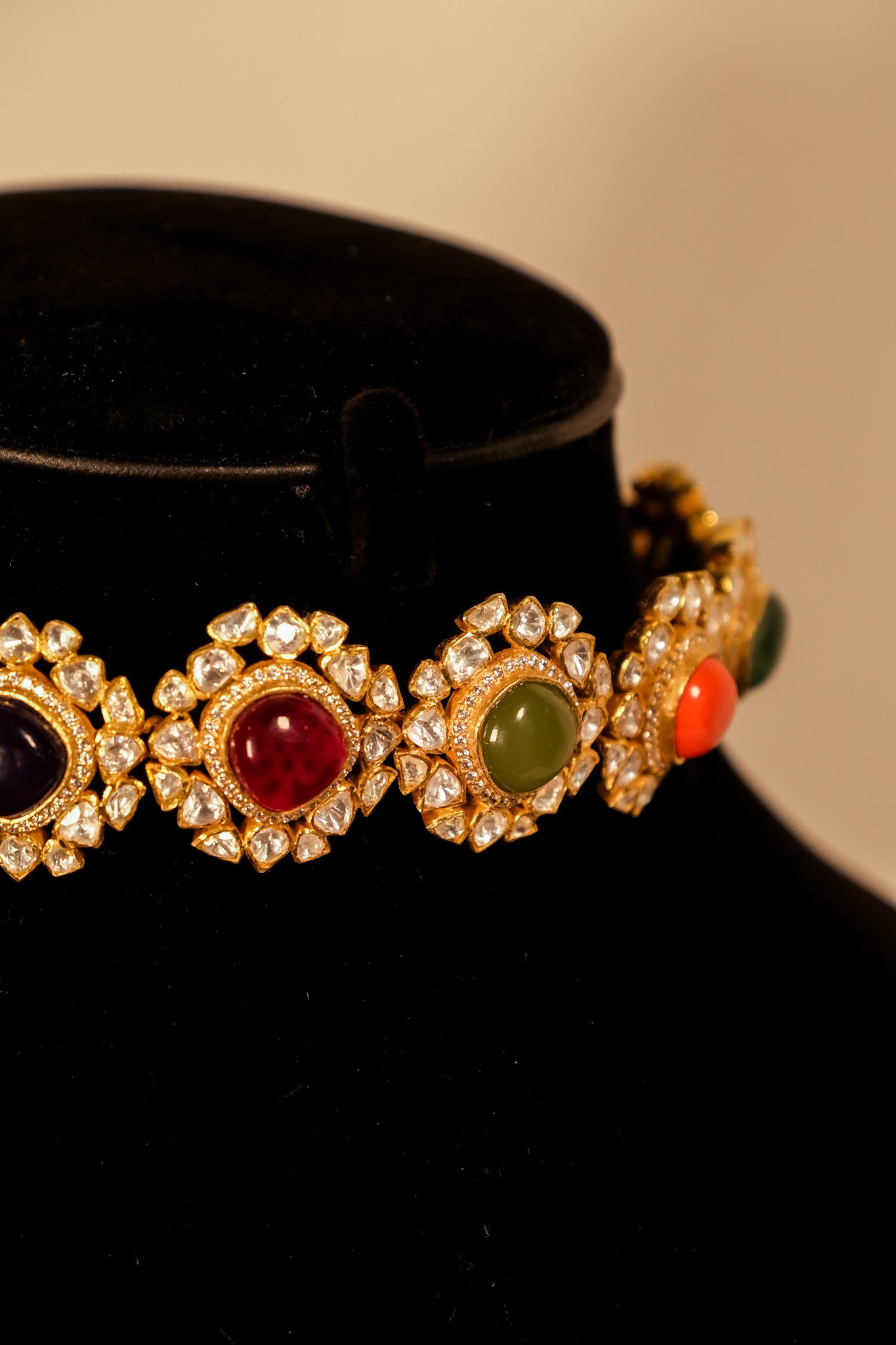 Navya Rasa Leela Choker