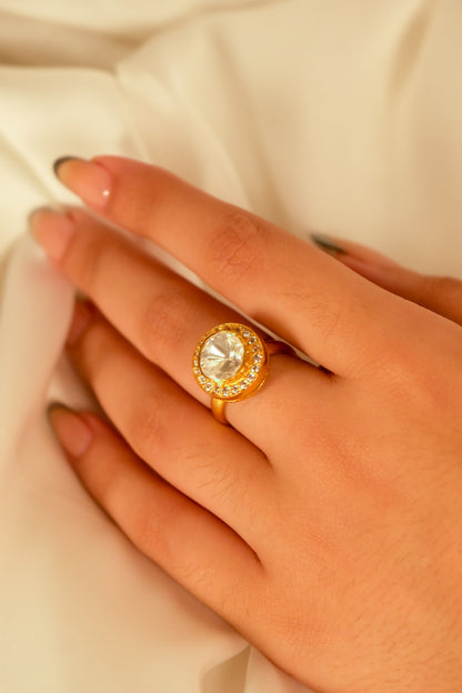 Nimya Solitaire Glow Ring